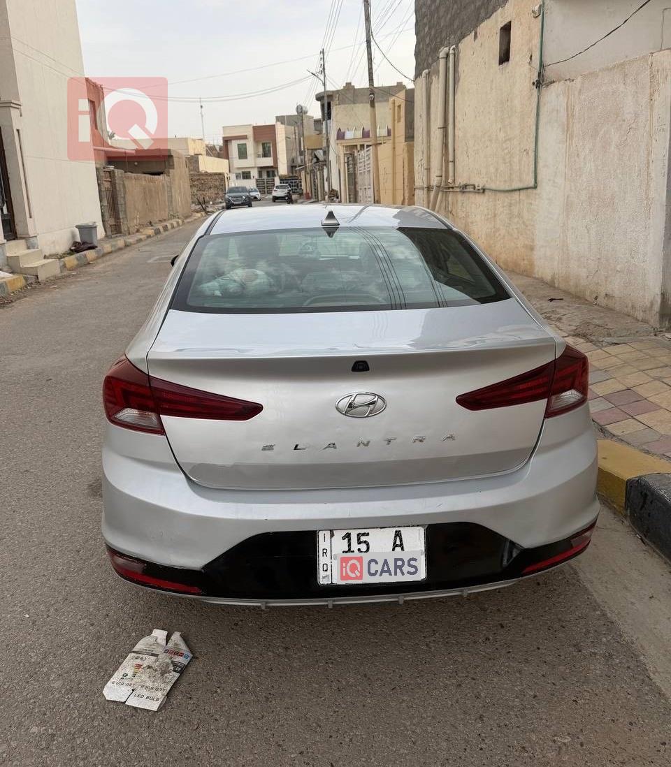 هيونداي النترا